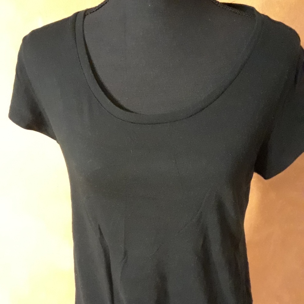 Black t-shirt